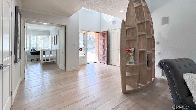 2 Ramada, Irvine, CA 92620