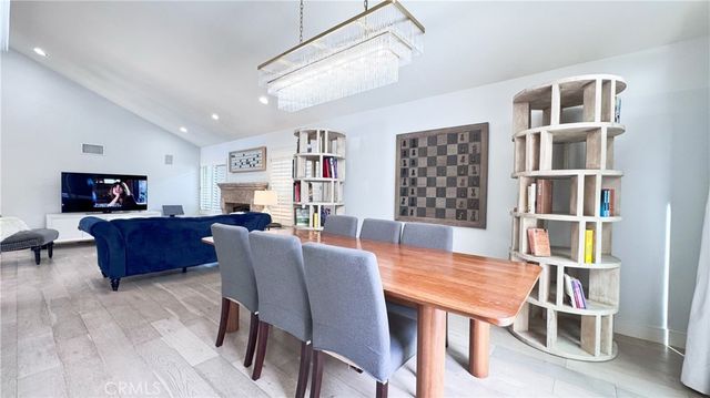 2 Ramada, Irvine, CA 92620