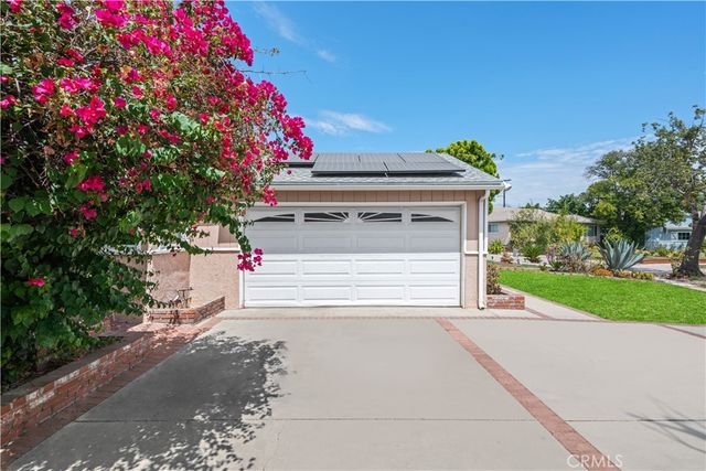 14515 Daubert, San Fernando, CA 91345