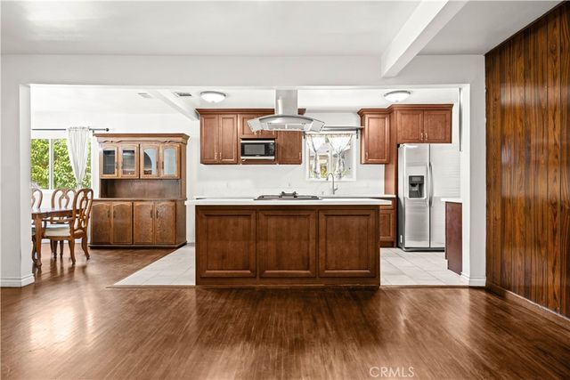 14515 Daubert, San Fernando, CA 91345