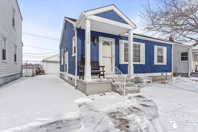 1770 Rose Avenue, Lincoln Park, MI 48146