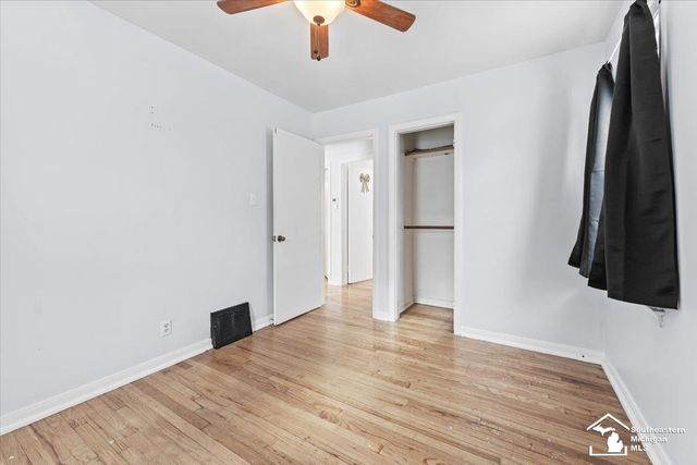 1770 Rose Avenue, Lincoln Park, MI 48146