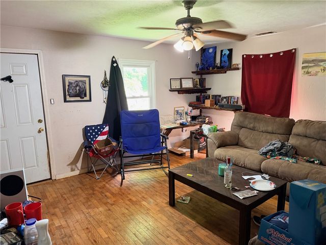 315 Gear Street, Yellville, AR 72687