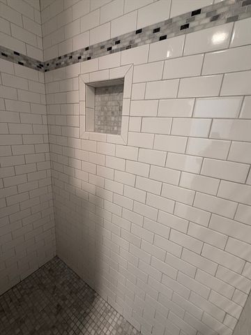 39 Newhall St 12, Lynn, MA 01902