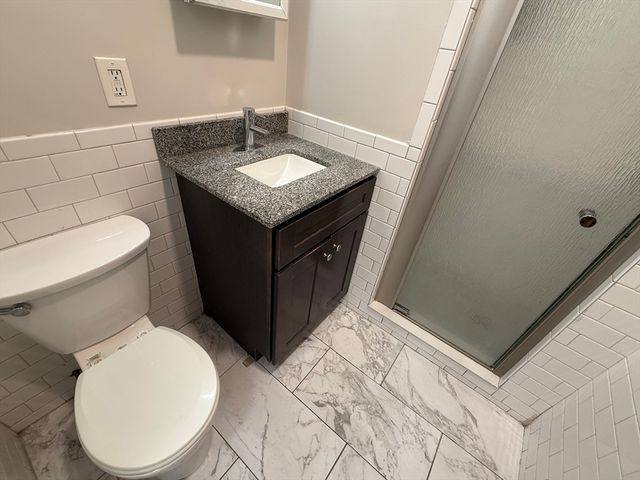 39 Newhall St 12, Lynn, MA 01902