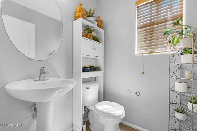 951 E PENNY Lane, San Tan Valley, AZ 85140