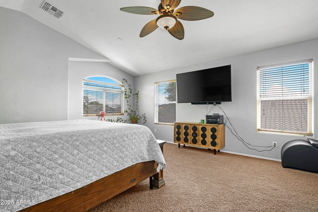 951 E PENNY Lane, San Tan Valley, AZ 85140