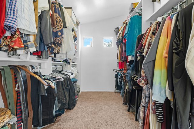 951 E PENNY Lane, San Tan Valley, AZ 85140