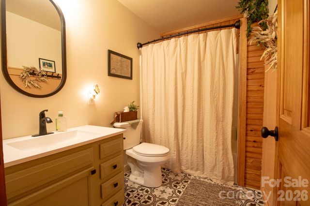2211 Rocky Cove Lane, Denton, NC 27239