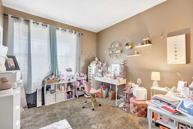 5257 E Byrd Avenue, Fresno, CA 93725