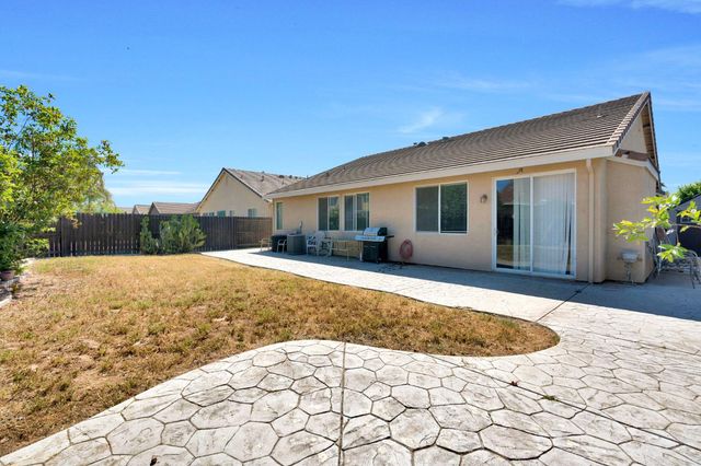 5257 E Byrd Avenue, Fresno, CA 93725