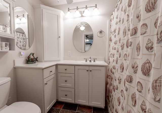 16506 Mansvelt Road, Jamaica Beach, TX 77554