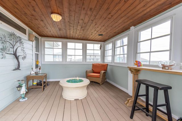 16506 Mansvelt Road, Jamaica Beach, TX 77554