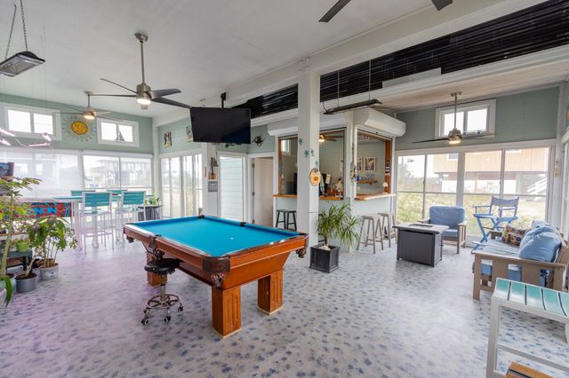 16506 Mansvelt Road, Jamaica Beach, TX 77554