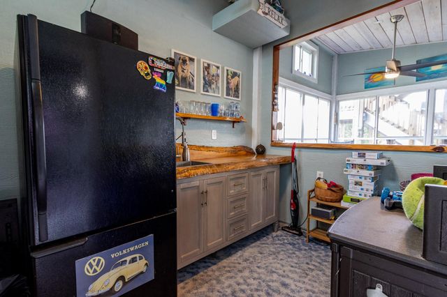 16506 Mansvelt Road, Jamaica Beach, TX 77554