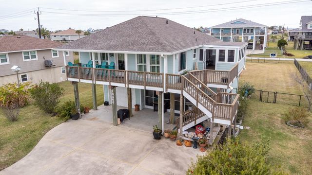 16506 Mansvelt Road, Jamaica Beach, TX 77554