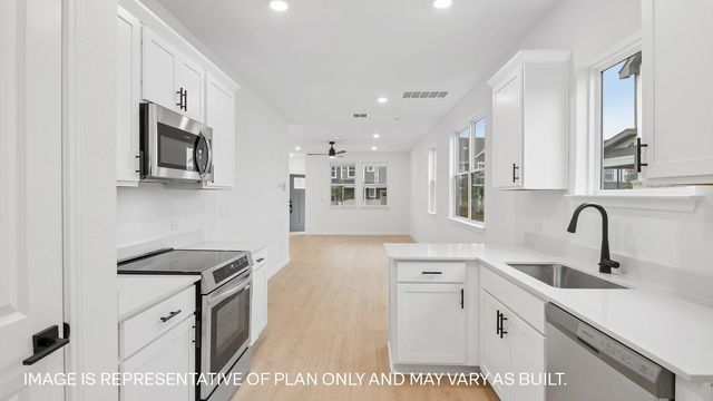 2522 Violet Theo LN, Round Rock, TX 78665