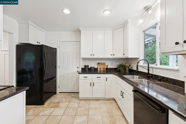 175 Verde Mesa Dr, Danville, CA 94526