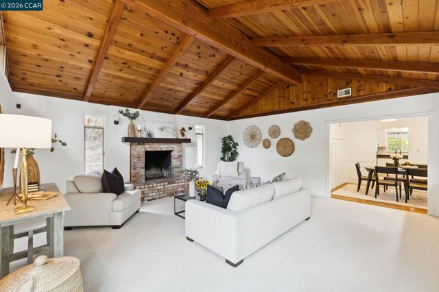 175 Verde Mesa Dr, Danville, CA 94526