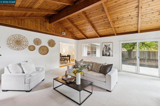 175 Verde Mesa Dr, Danville, CA 94526