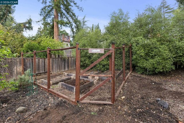 175 Verde Mesa Dr, Danville, CA 94526