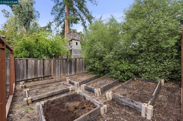 175 Verde Mesa Dr, Danville, CA 94526