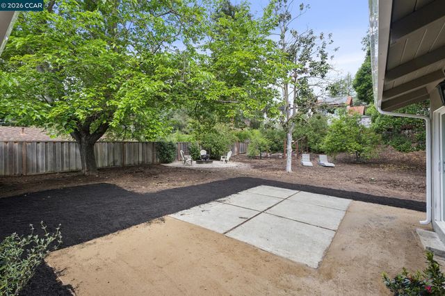 175 Verde Mesa Dr, Danville, CA 94526