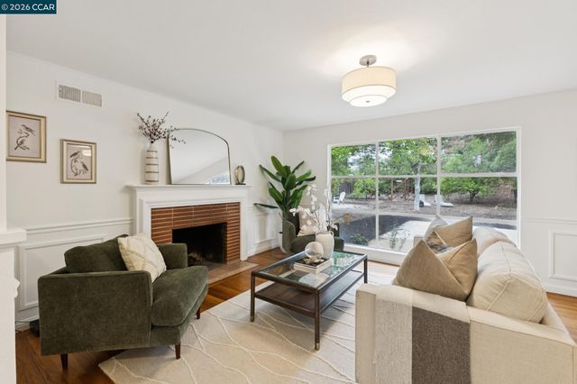 175 Verde Mesa Dr, Danville, CA 94526