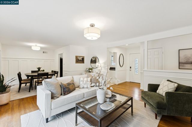 175 Verde Mesa Dr, Danville, CA 94526