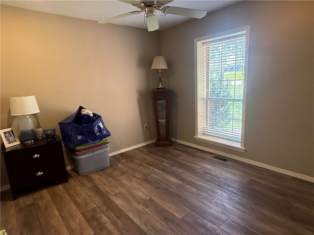 1403 Skyline Vista Court, Russellville, AR 72802