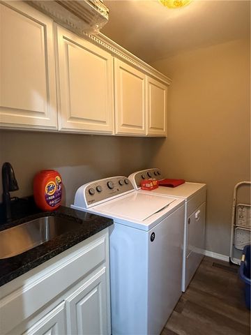 1403 Skyline Vista Court, Russellville, AR 72802