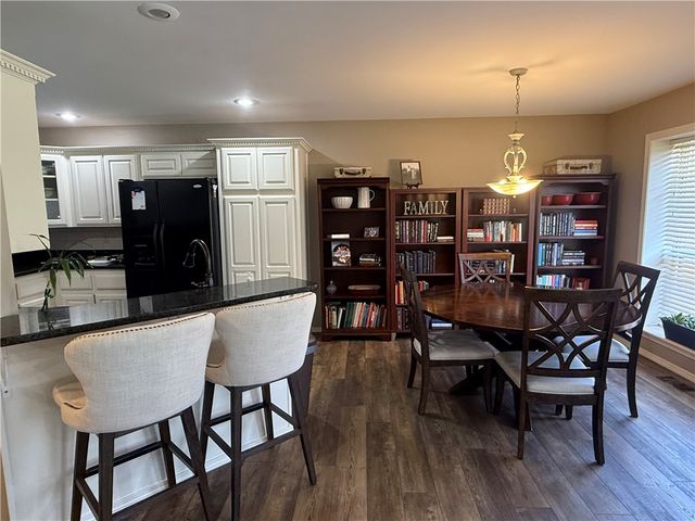 1403 Skyline Vista Court, Russellville, AR 72802