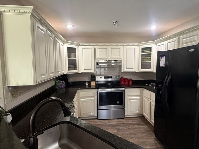 1403 Skyline Vista Court, Russellville, AR 72802