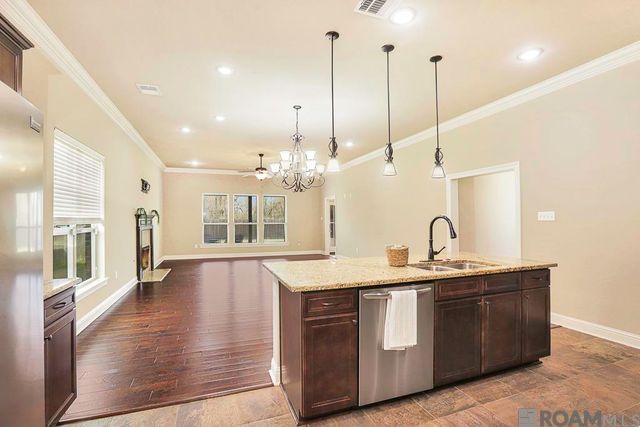 18190 Old Reserve, Prairieville, LA 70769