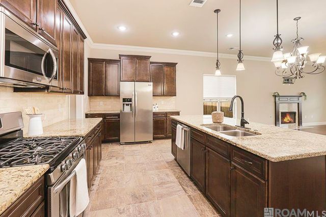 18190 Old Reserve, Prairieville, LA 70769