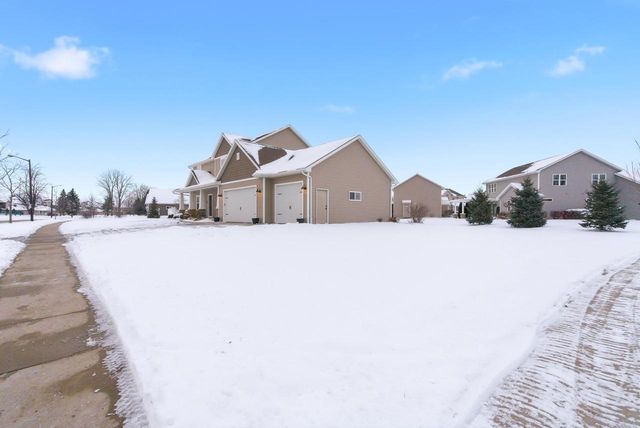 4620 N LIGHTNING DRIVE, Appleton, WI 54913