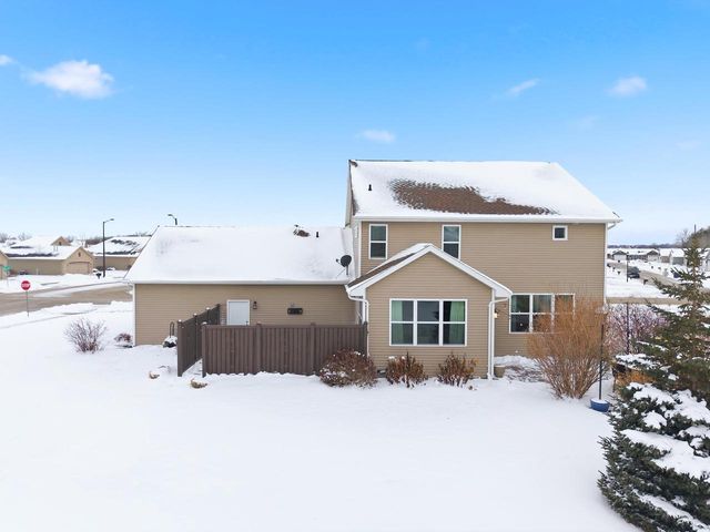 4620 N LIGHTNING DRIVE, Appleton, WI 54913