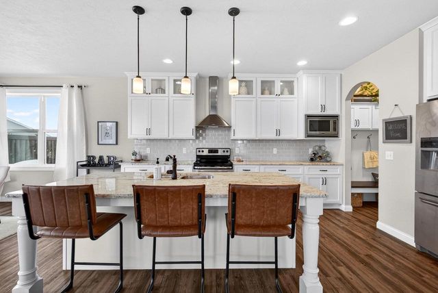 4620 N LIGHTNING DRIVE, Appleton, WI 54913