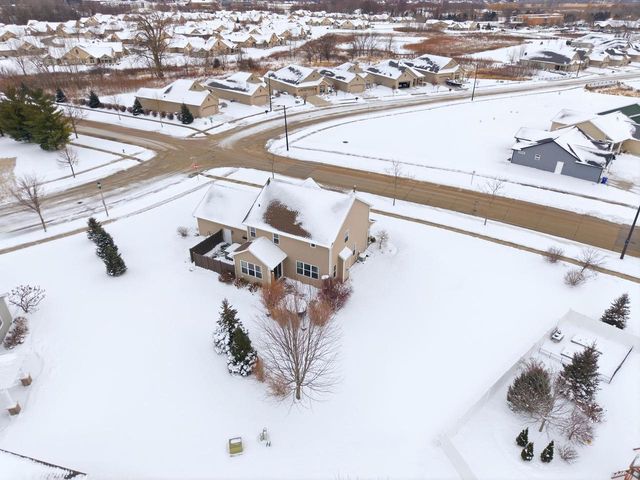 4620 N LIGHTNING DRIVE, Appleton, WI 54913