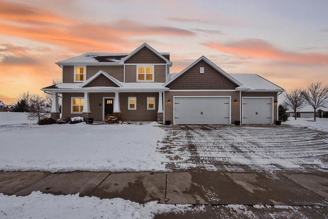 4620 N LIGHTNING DRIVE, Appleton, WI 54913