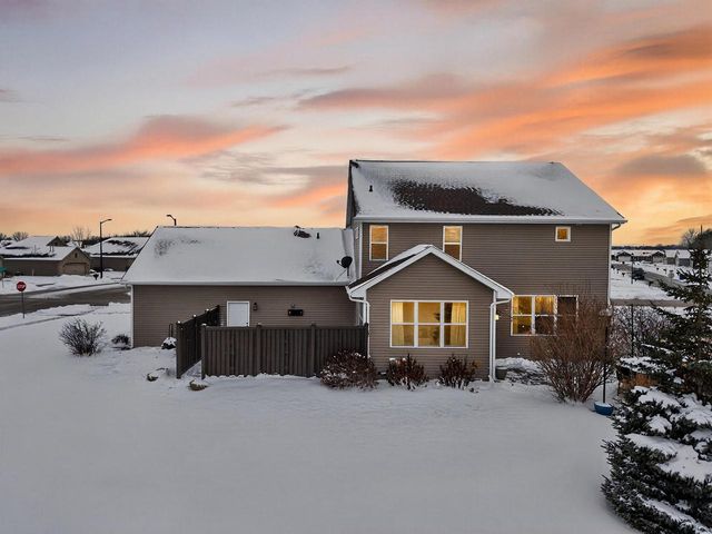 4620 N LIGHTNING DRIVE, Appleton, WI 54913