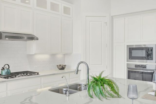 209 Lady Bug RD, San Marcos, TX 78666