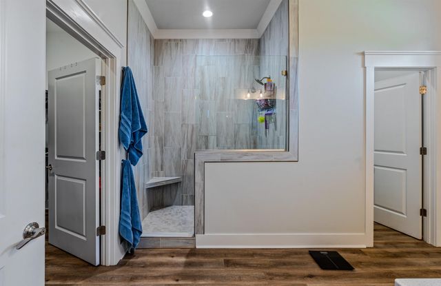1128 ESSEX, Benton, AR 72019