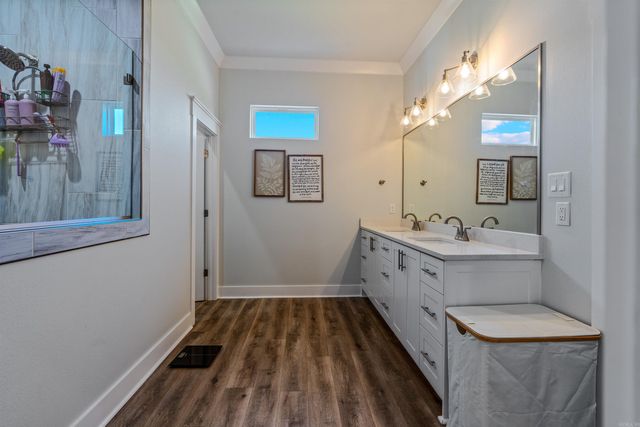 1128 ESSEX, Benton, AR 72019