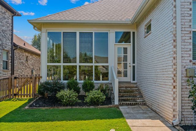 1128 ESSEX, Benton, AR 72019