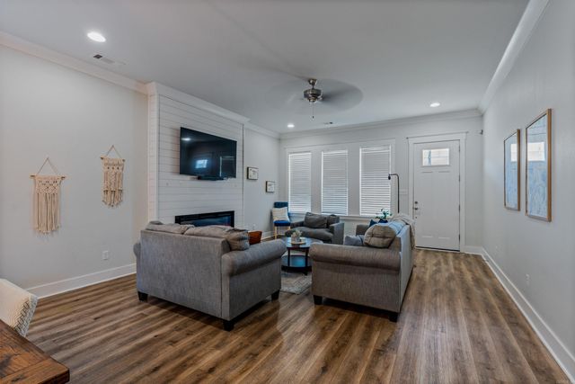1128 ESSEX, Benton, AR 72019
