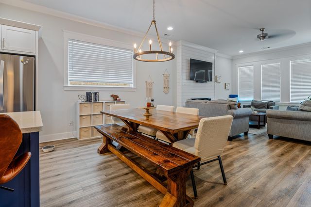 1128 ESSEX, Benton, AR 72019