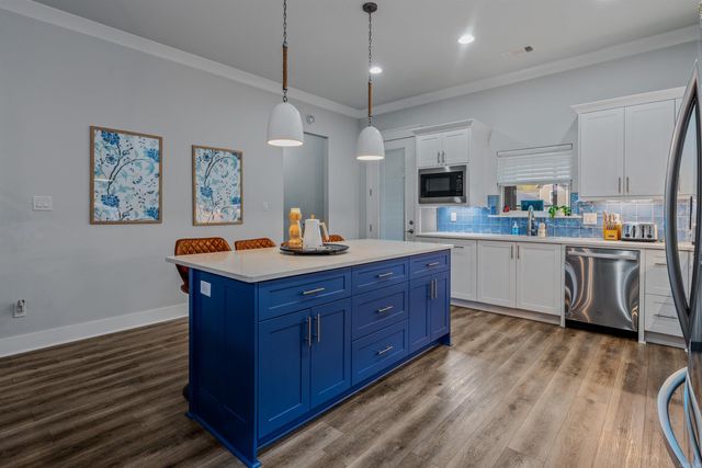 1128 ESSEX, Benton, AR 72019