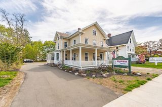 52 Court Street, Westfield, MA 01085