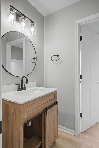 602 Kingston Dr, Clarksville, TN 37042